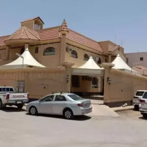 0210 الجزيرة للمظلات والسواتر | مظلات